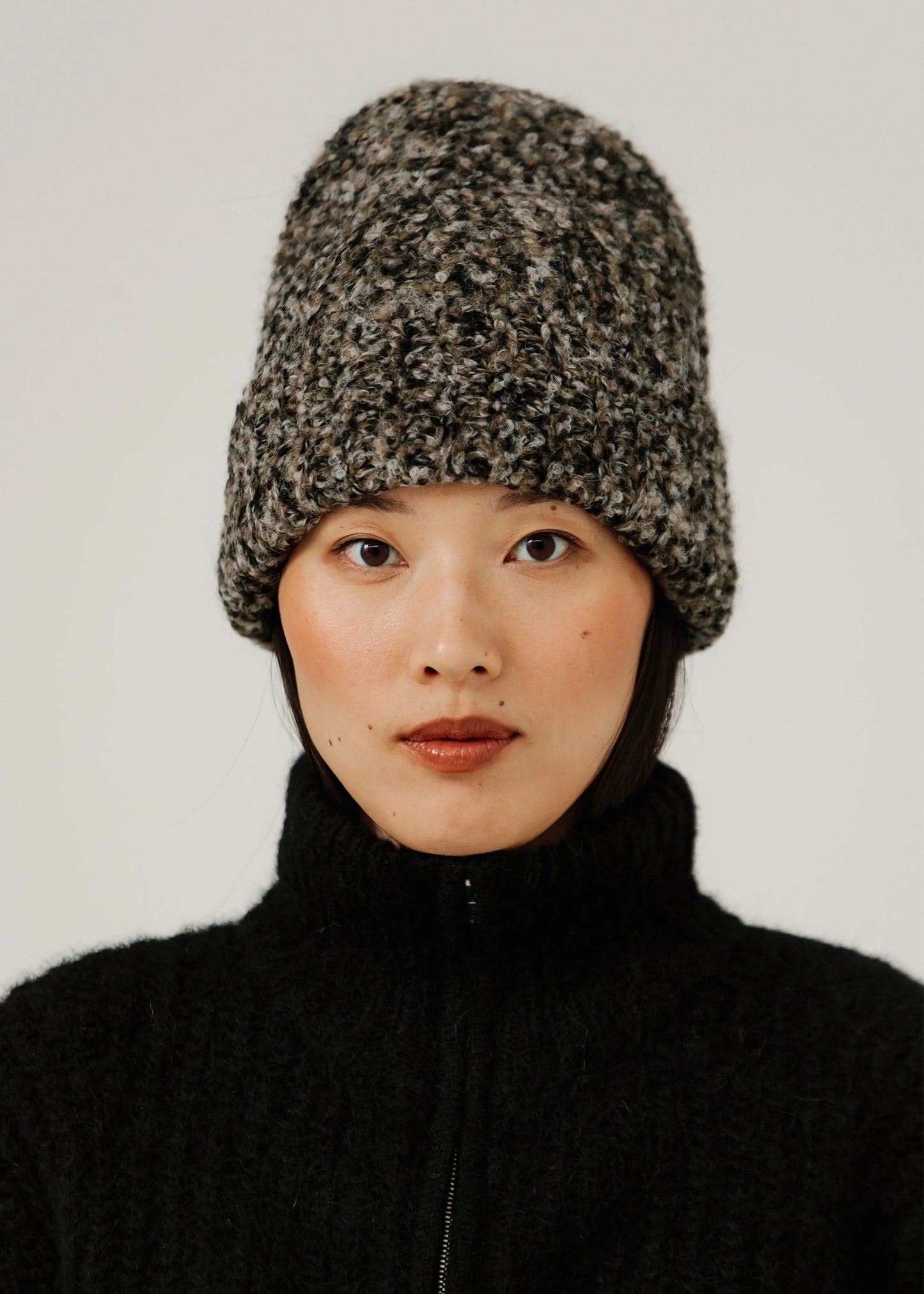 Bare-Knitwear-Colette-Boucle-Beanie-grey-melange