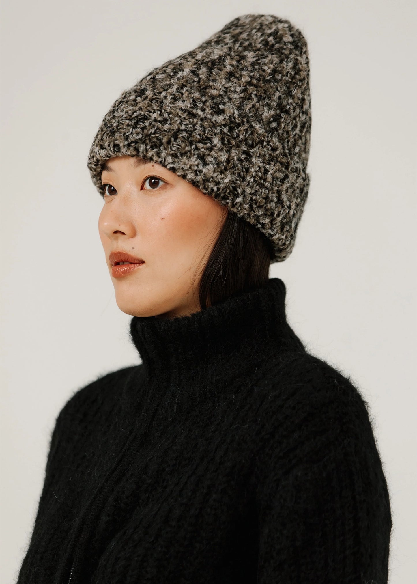 Bare-Knitwear-Colette-Boucle-Beanie-grey-melange