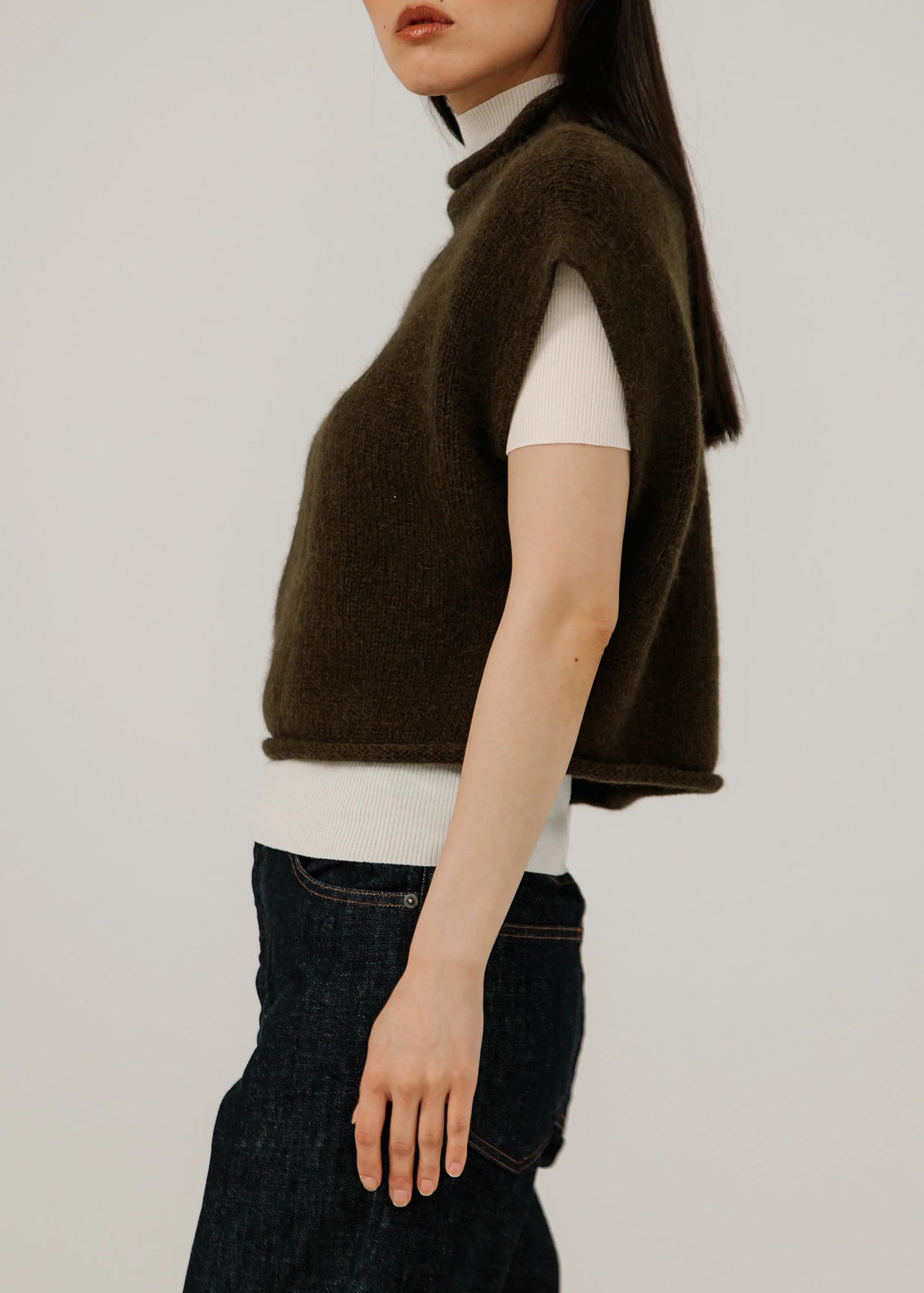Bre-Knitwear-Iris-Vest-dark-olive