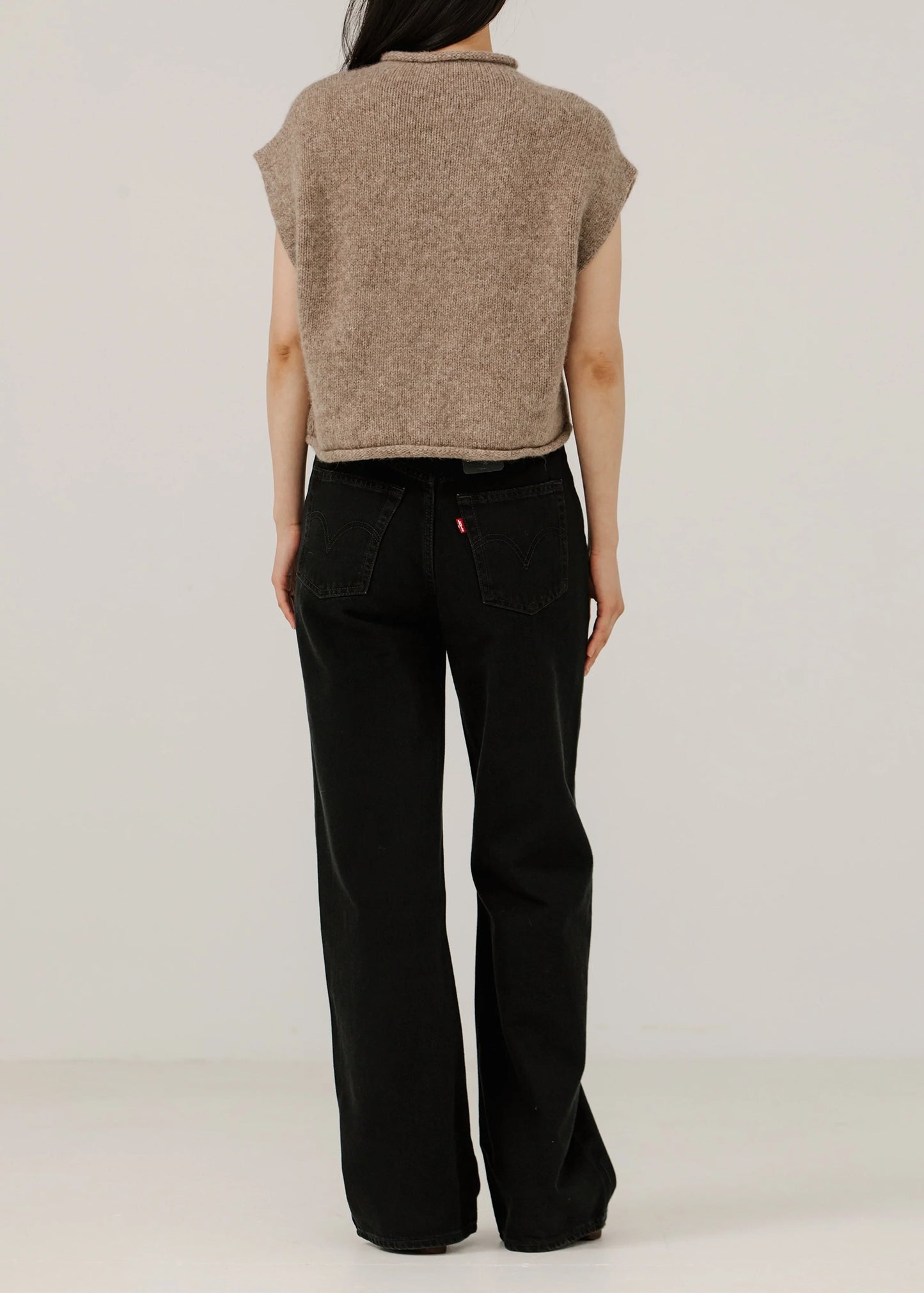 Bre-Knitwear-Iris-Vest-dark-fawn