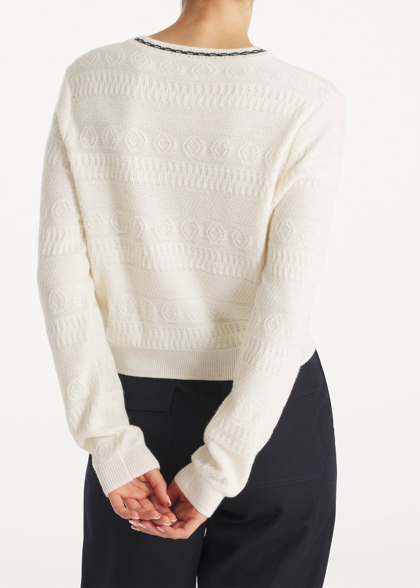 Le-Mont-saint-michel-sdill-fancy-shirt-sleeve-sweater