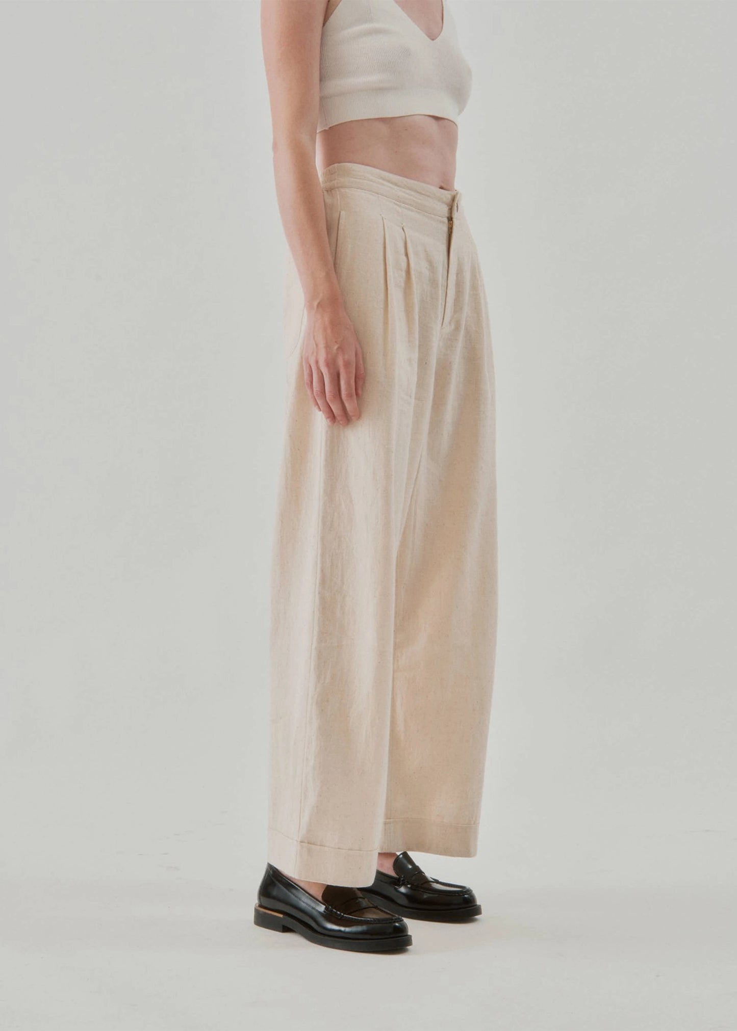 Nymane-wes-pleat-pant