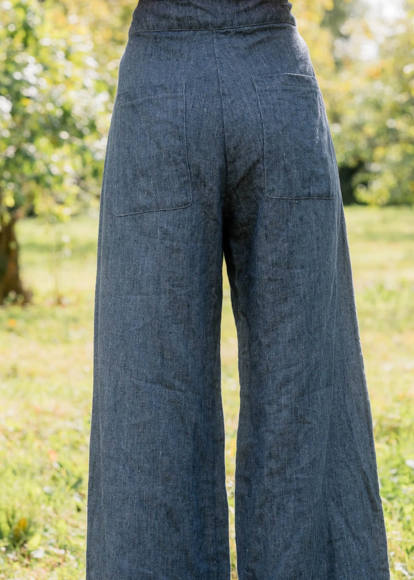 Sula-flare-pants-linen-denim