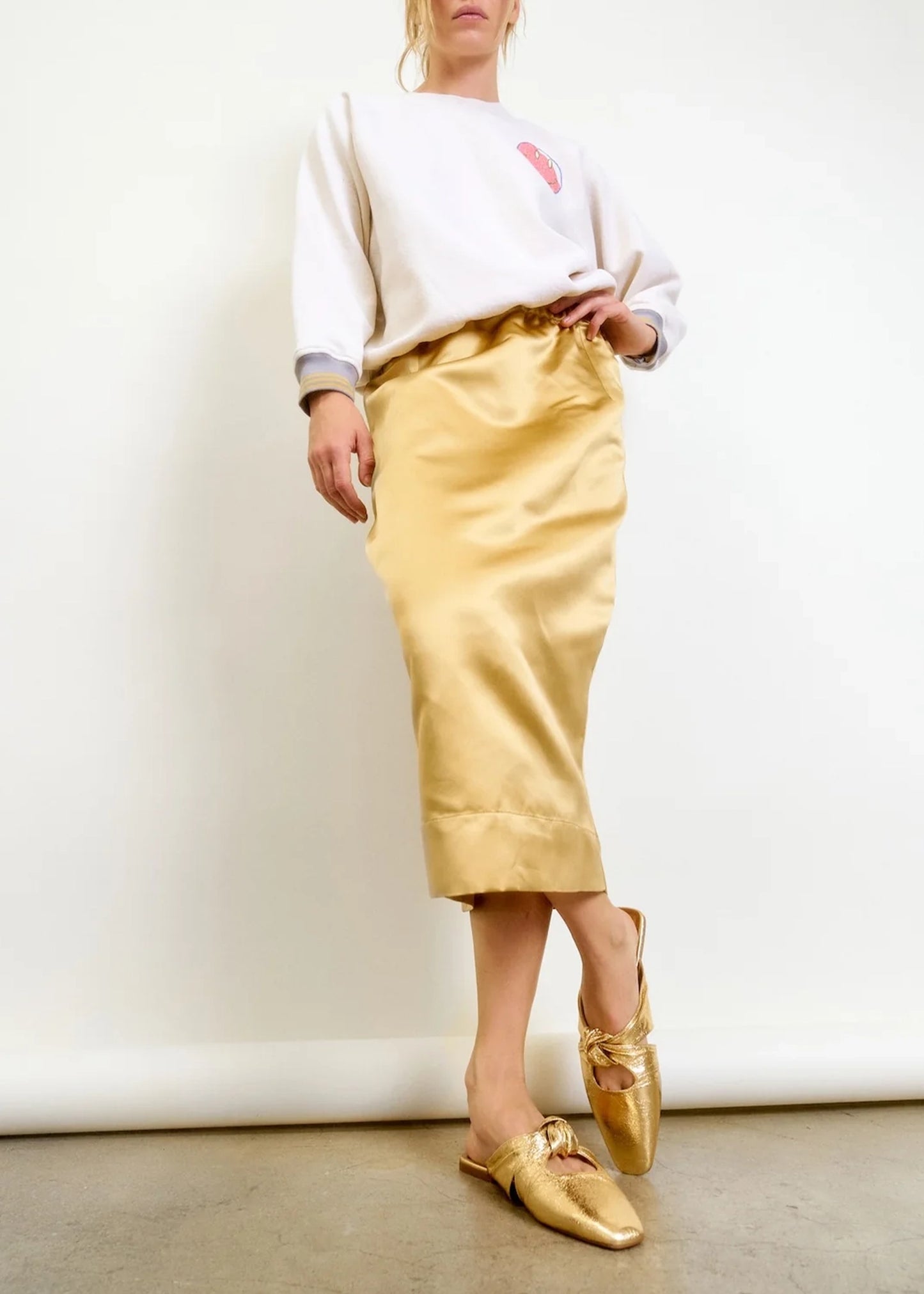 Aquarius-Cocktail-Le-Pencil-Skirt-Gold