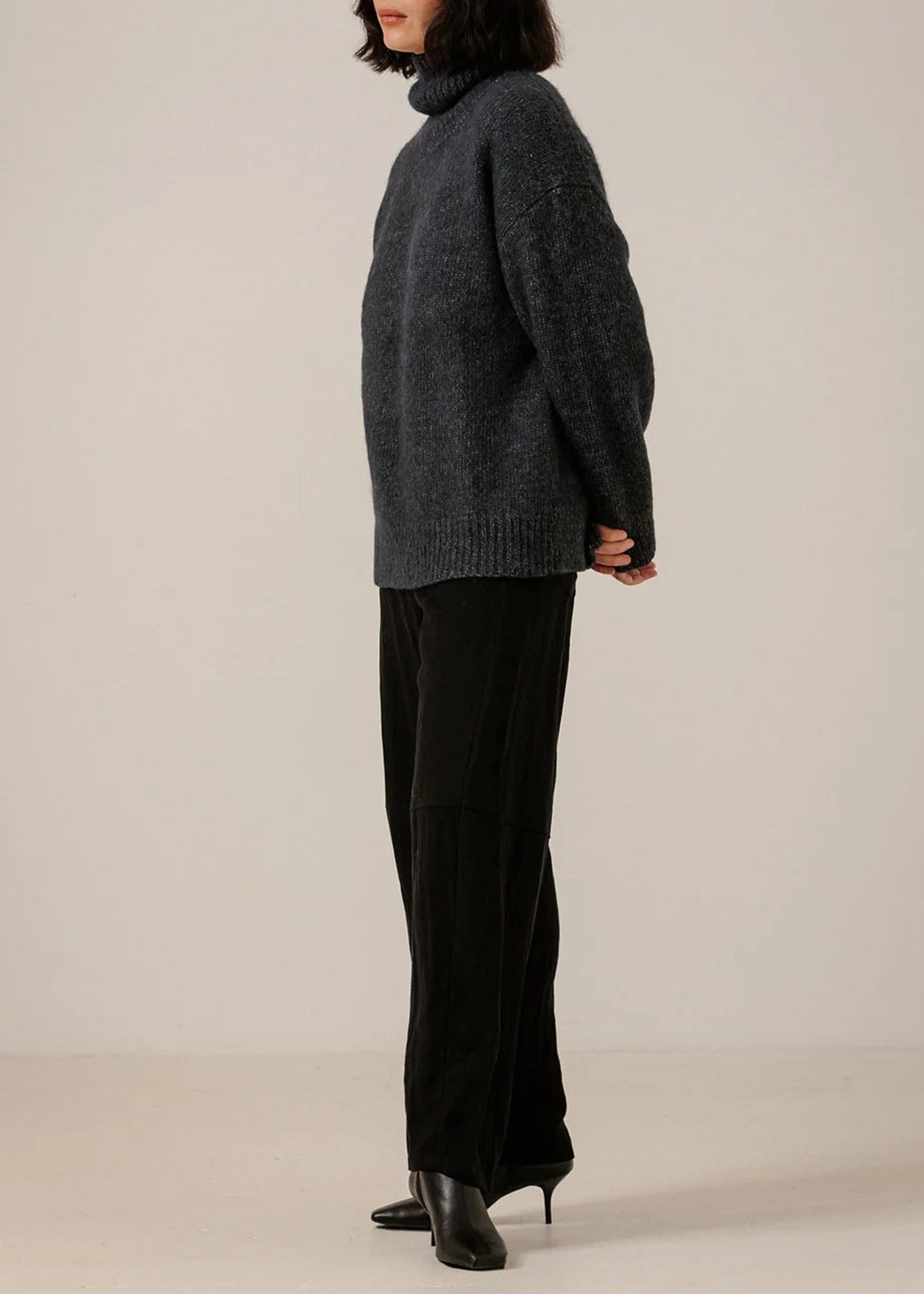 Bare-Knitwear-Oversized-Alpaca-Turtleneck-Dark-Navy