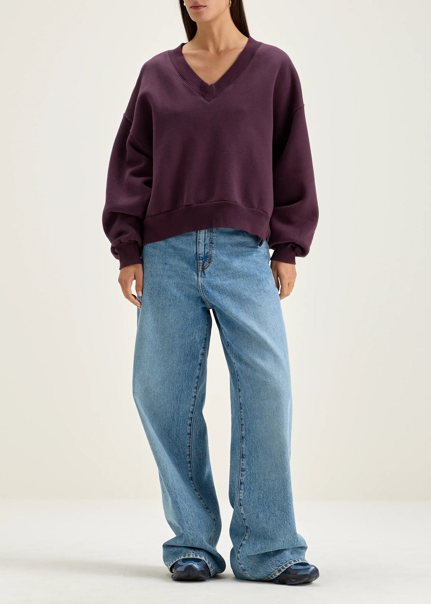 Bellerose-VAROLA-V-NECK-SWEATSHIRT