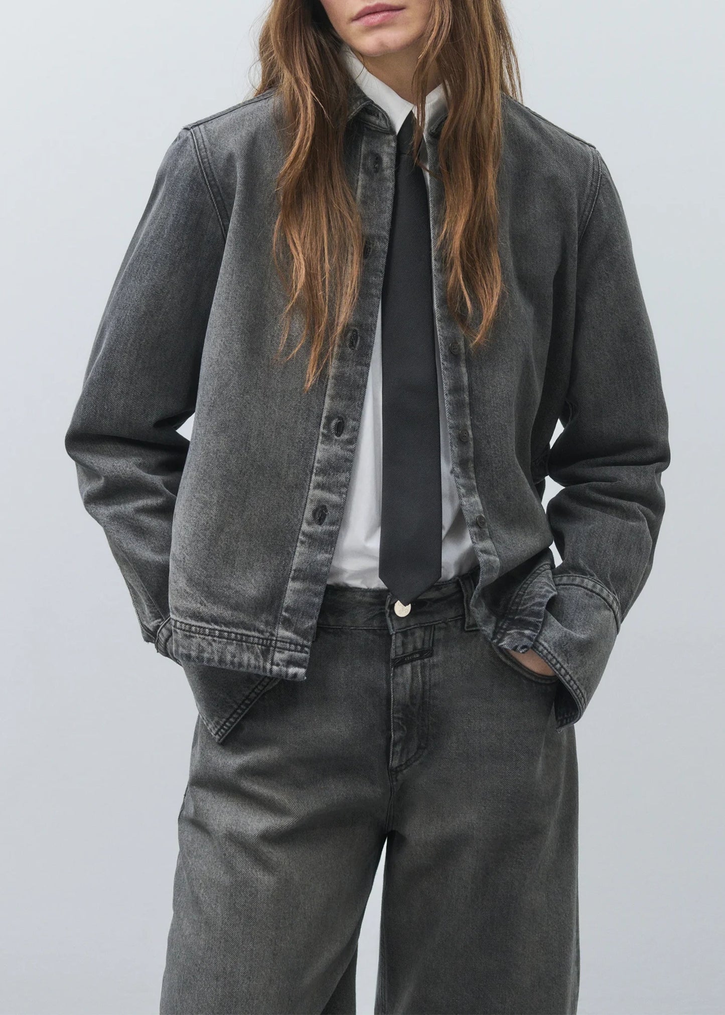 Closed-Denim-Shirt-Cureved-Hem