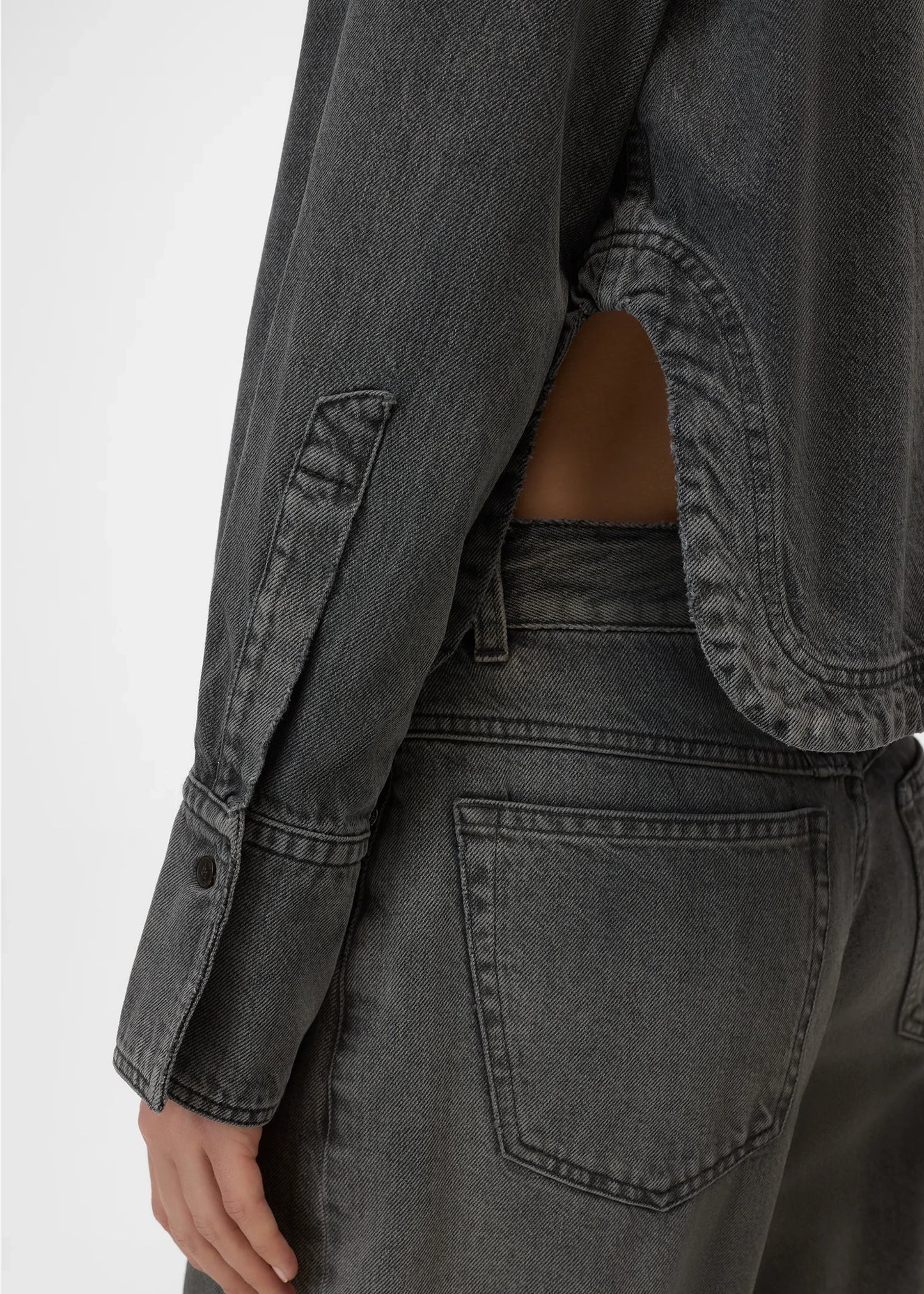 Closed-Denim-Shirt-Cureved-Hem