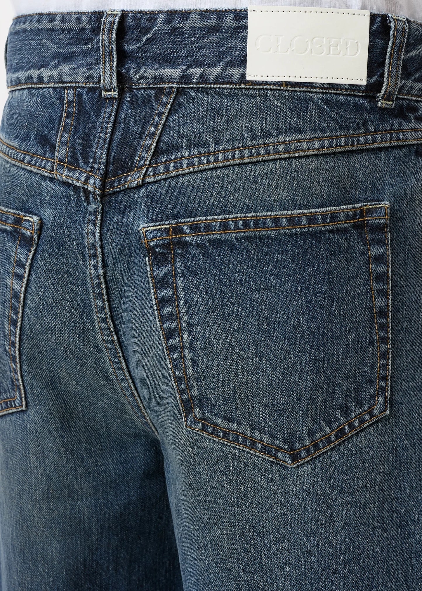 Closed-Nikka-Wide-Jean-dark-blue