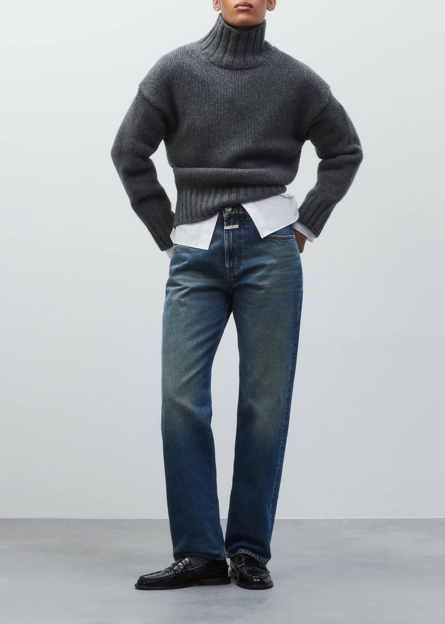 Closed-Relaxed-Jonta-Jean