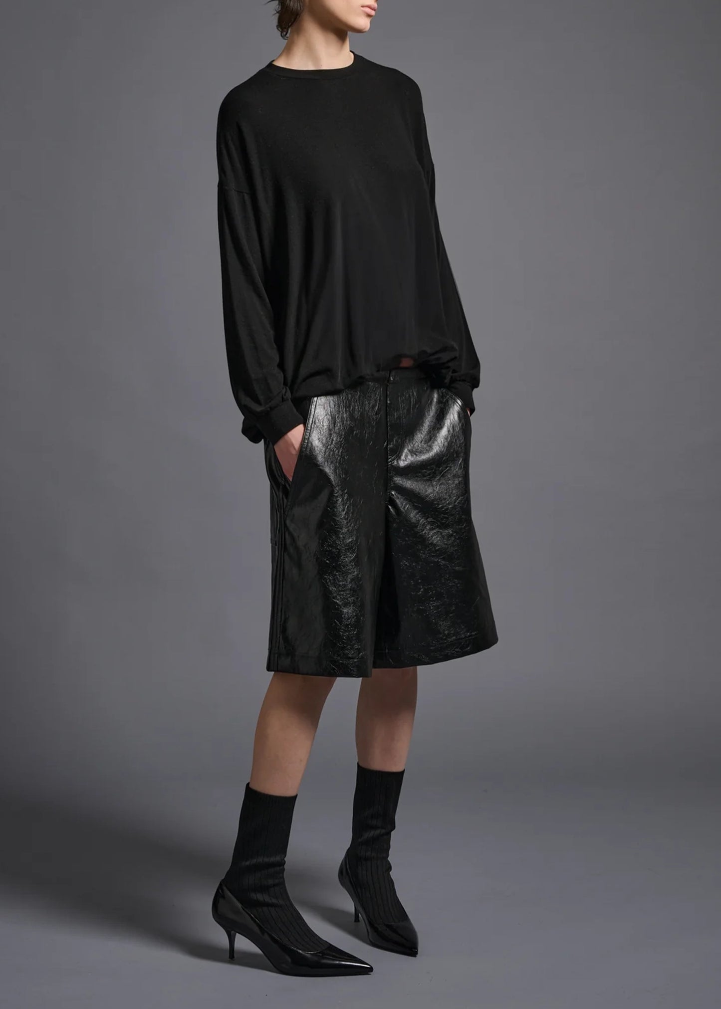 Cog-The-Big-Smoke-MACY-NARROW-CREW-NECK-TOP