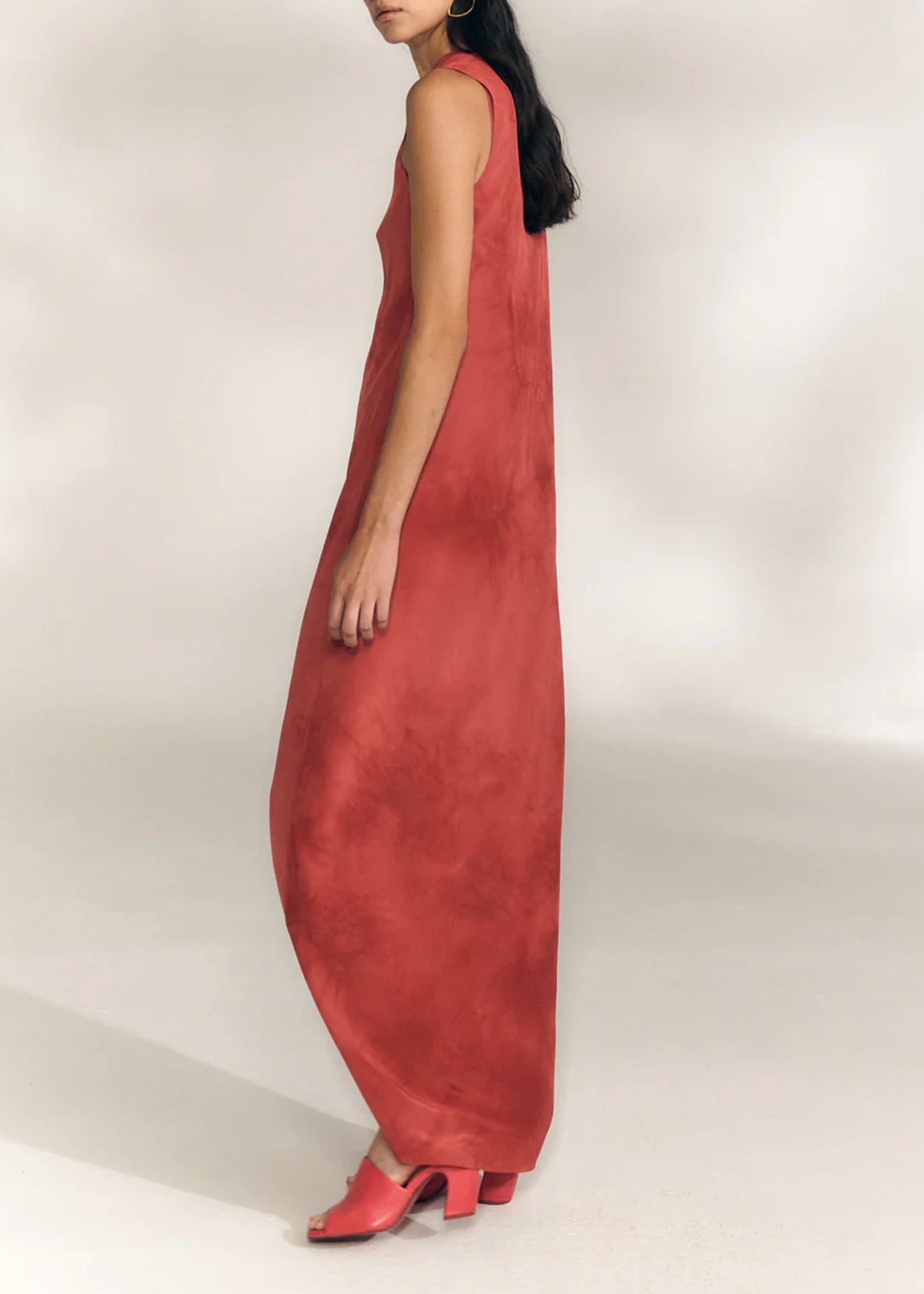 Cortana-Janis-hibiscus-red-leather-mules