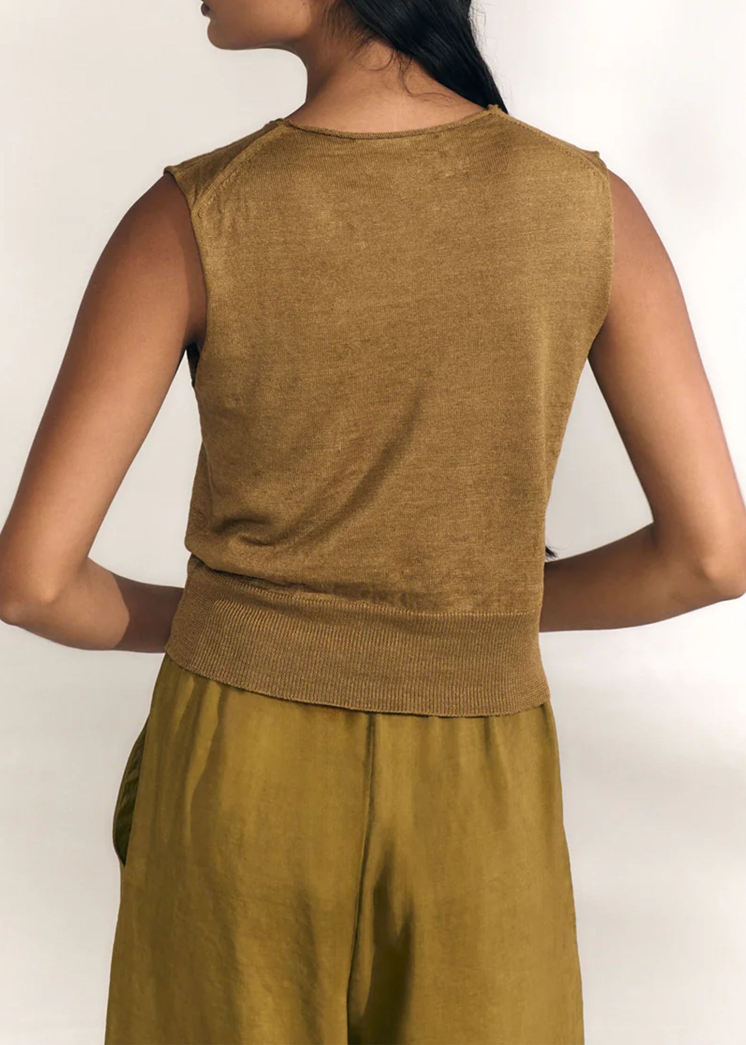 Cortana-Rinen-olive-green-linen-knit-vest