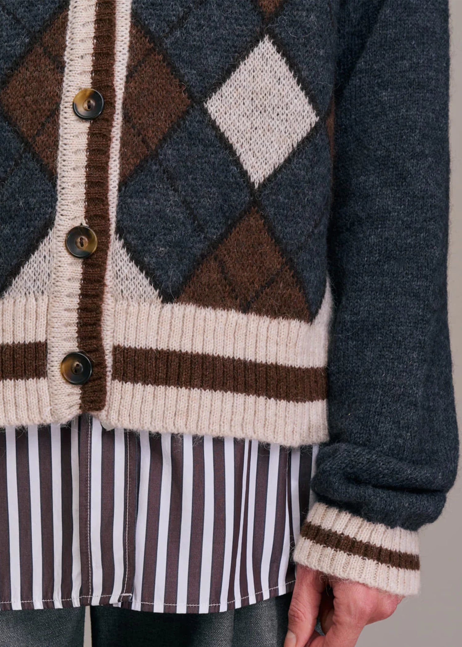 Diega-GISKO-VEST-cardigan