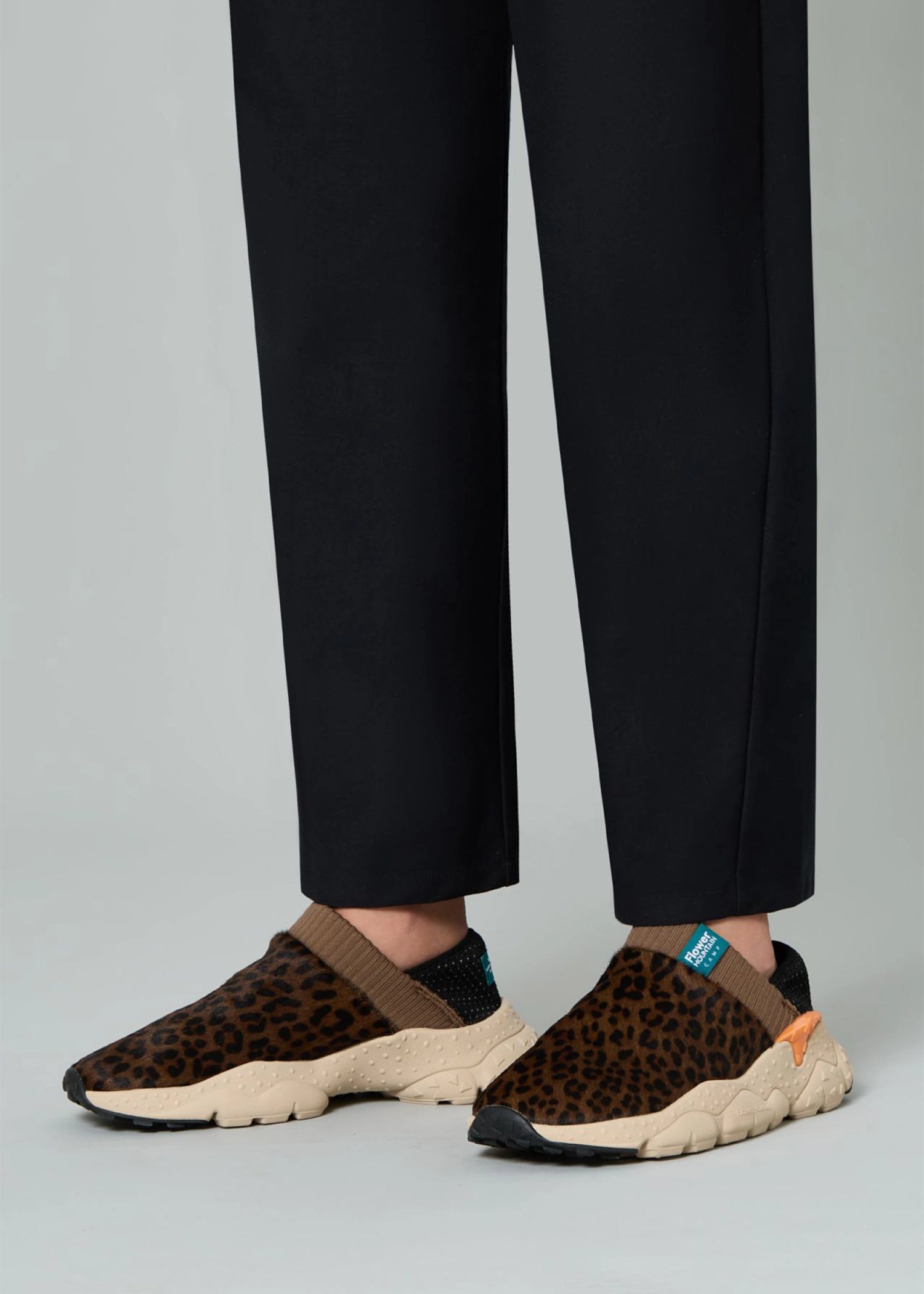 Flower-Mountain-Camp-Uni-Dark-Brown-Sneakers