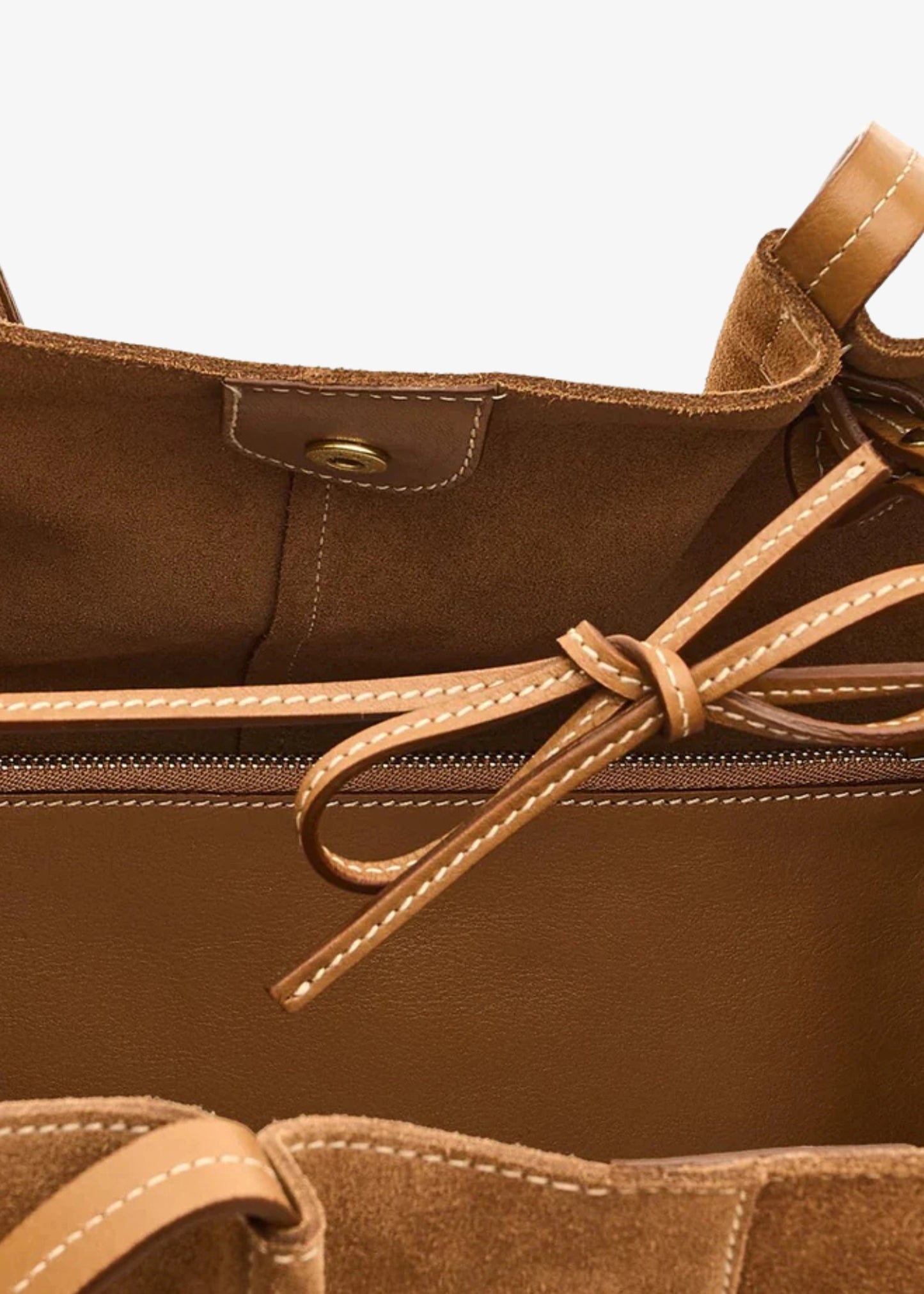 Il-Bisonte-Nina-Suede-Tote