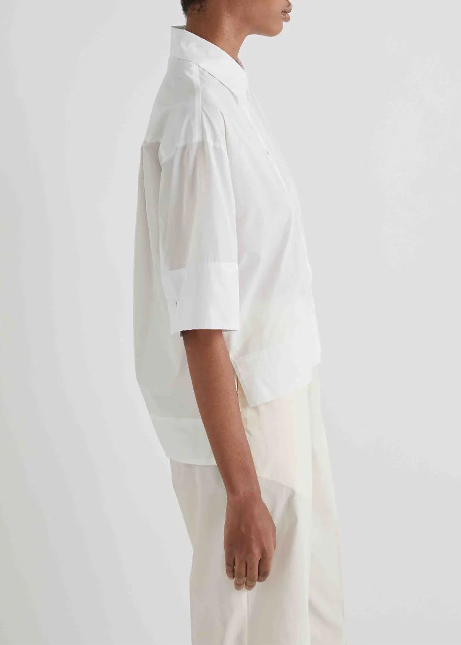 Meimeij-Shirt-side-slits-E6PM6PD06791