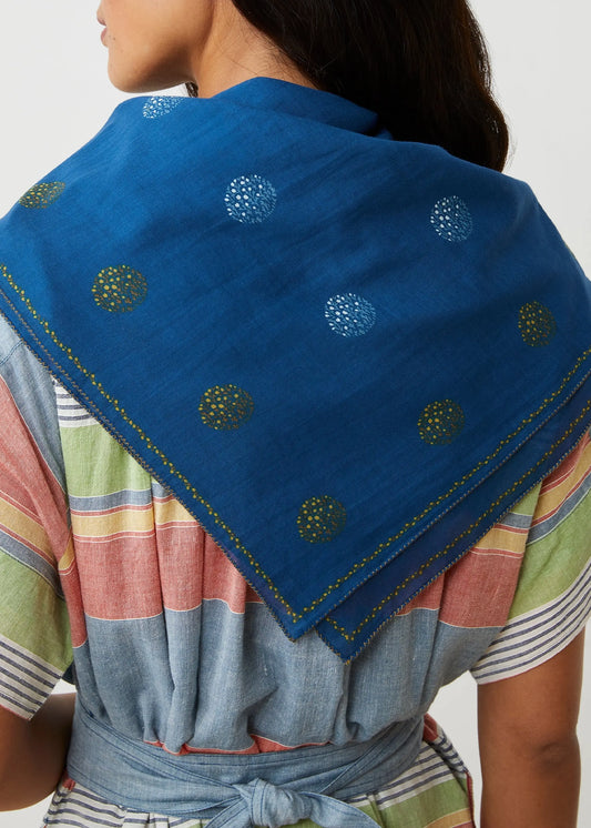 Moismont-Pearl-Scarf-N°820-Ink