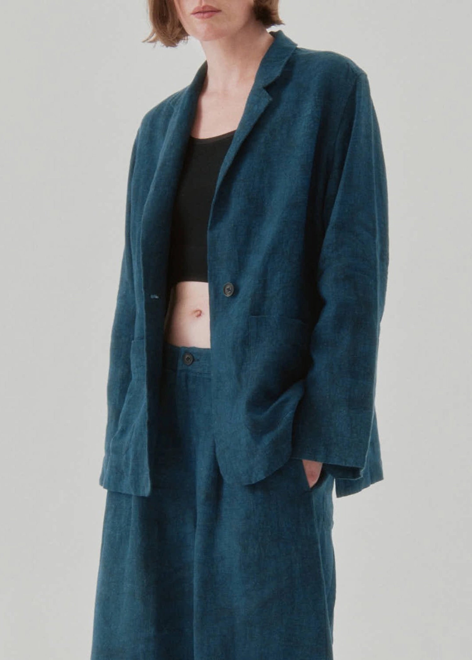 Nymane-Drapey-blazer-indigo