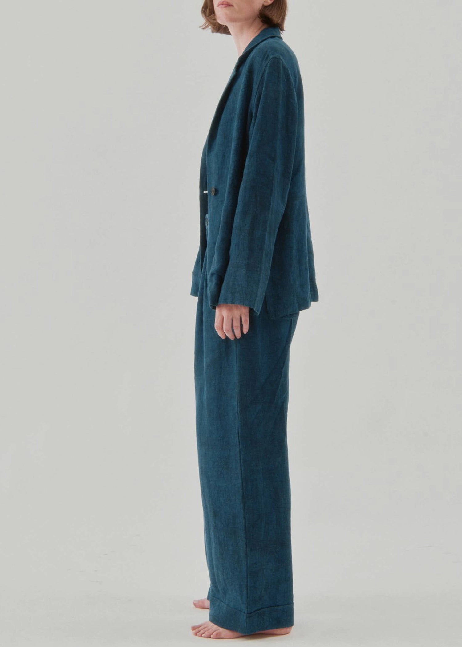 Nymane-Drapey-blazer-indigo