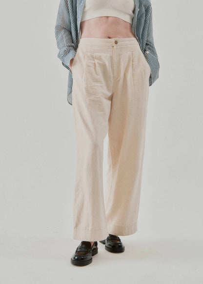 Nymane-wes-pleat-pant