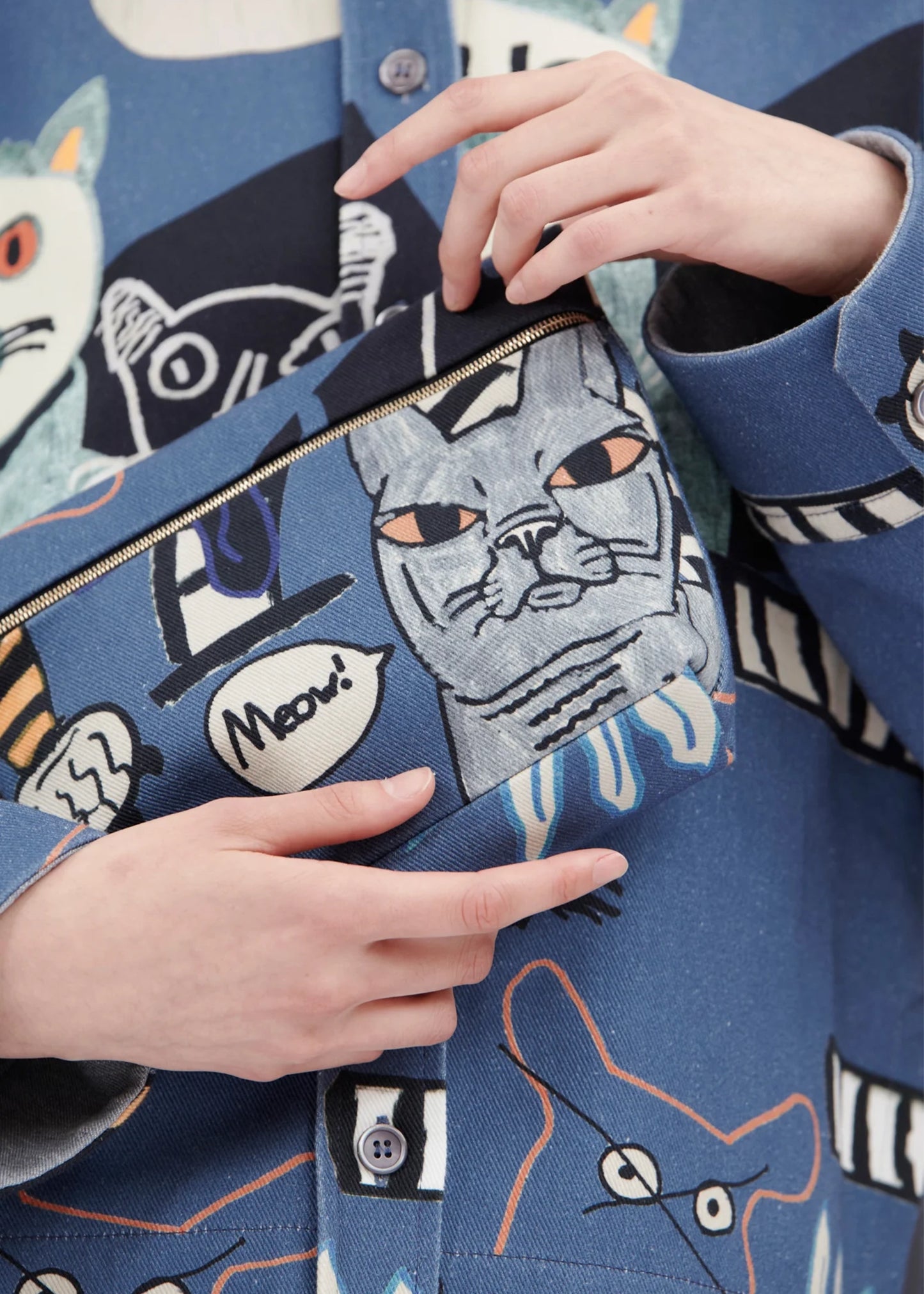 Odeeh-Cats-and-Tigers-Gabardine-bag-steel-blue
