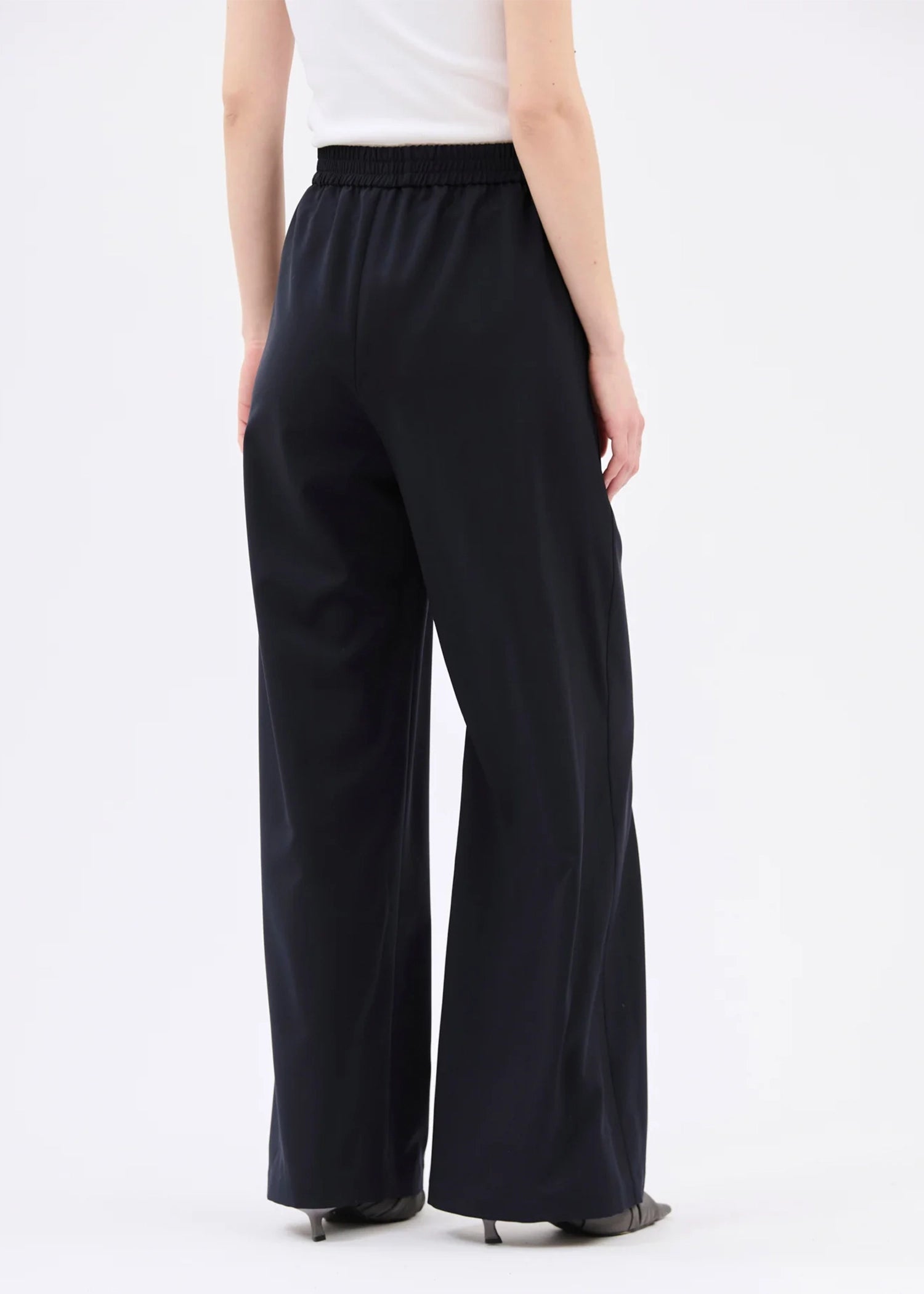 Odeeh-Light-Oxford-Wool-Hose-Navy