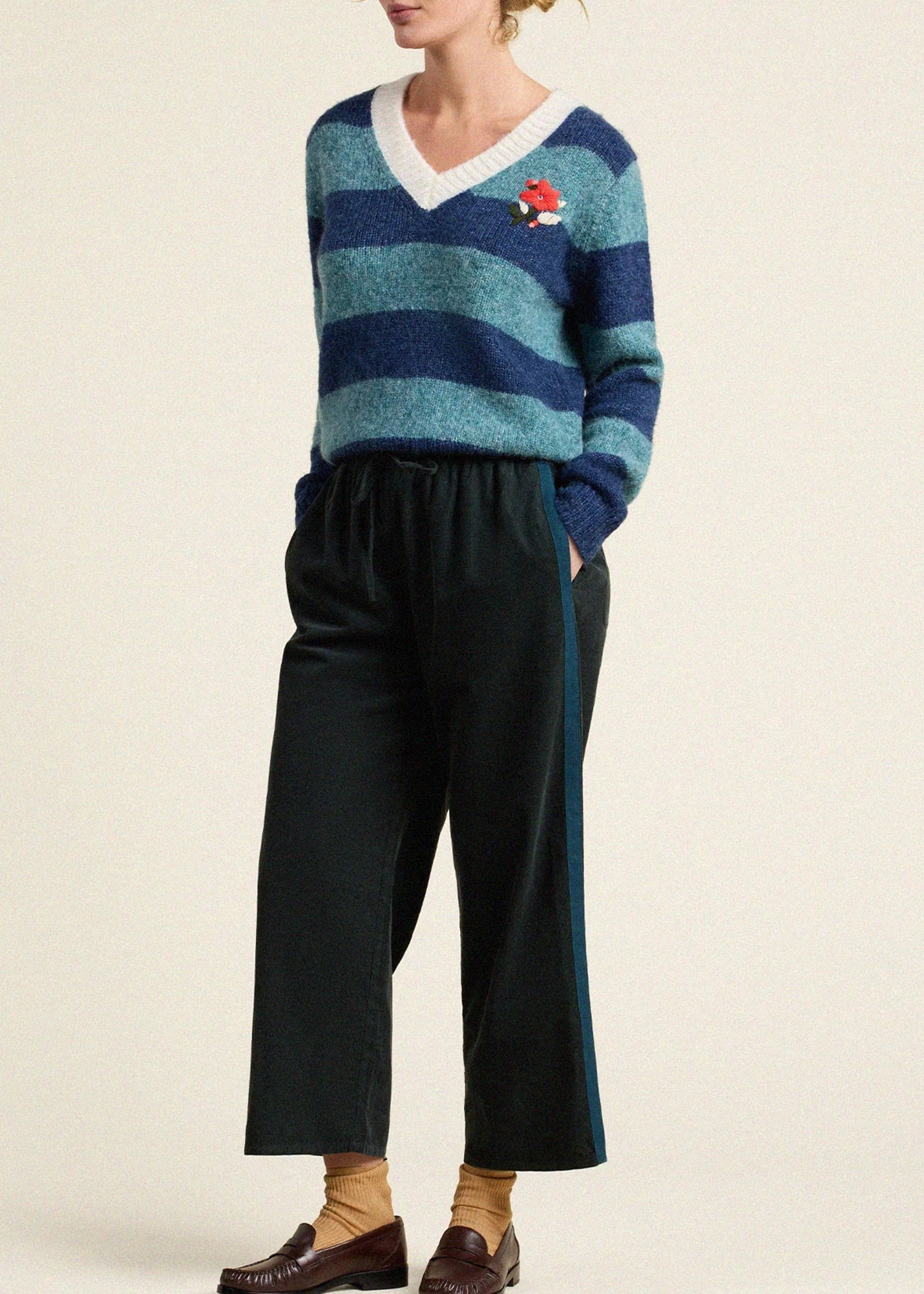 Trovata-Chalet-V-Neck-Sweater-Indigo-Stripe