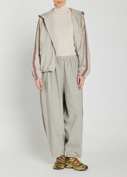 V-de-vinster-seema-embroidered-pants