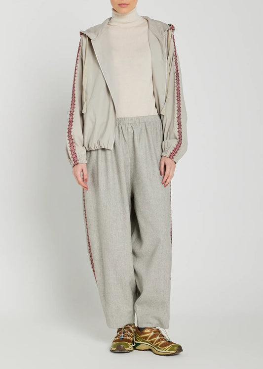 V-de-vinster-seema-embroidered-pants
