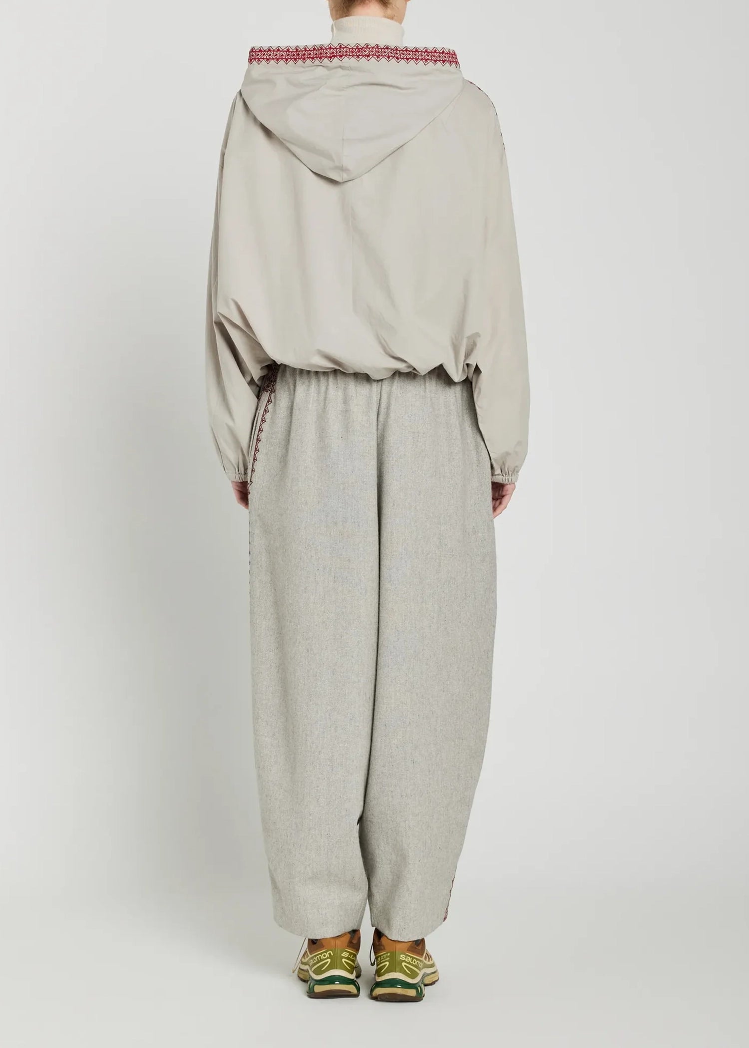 V-de-vinster-seema-embroidered-pants
