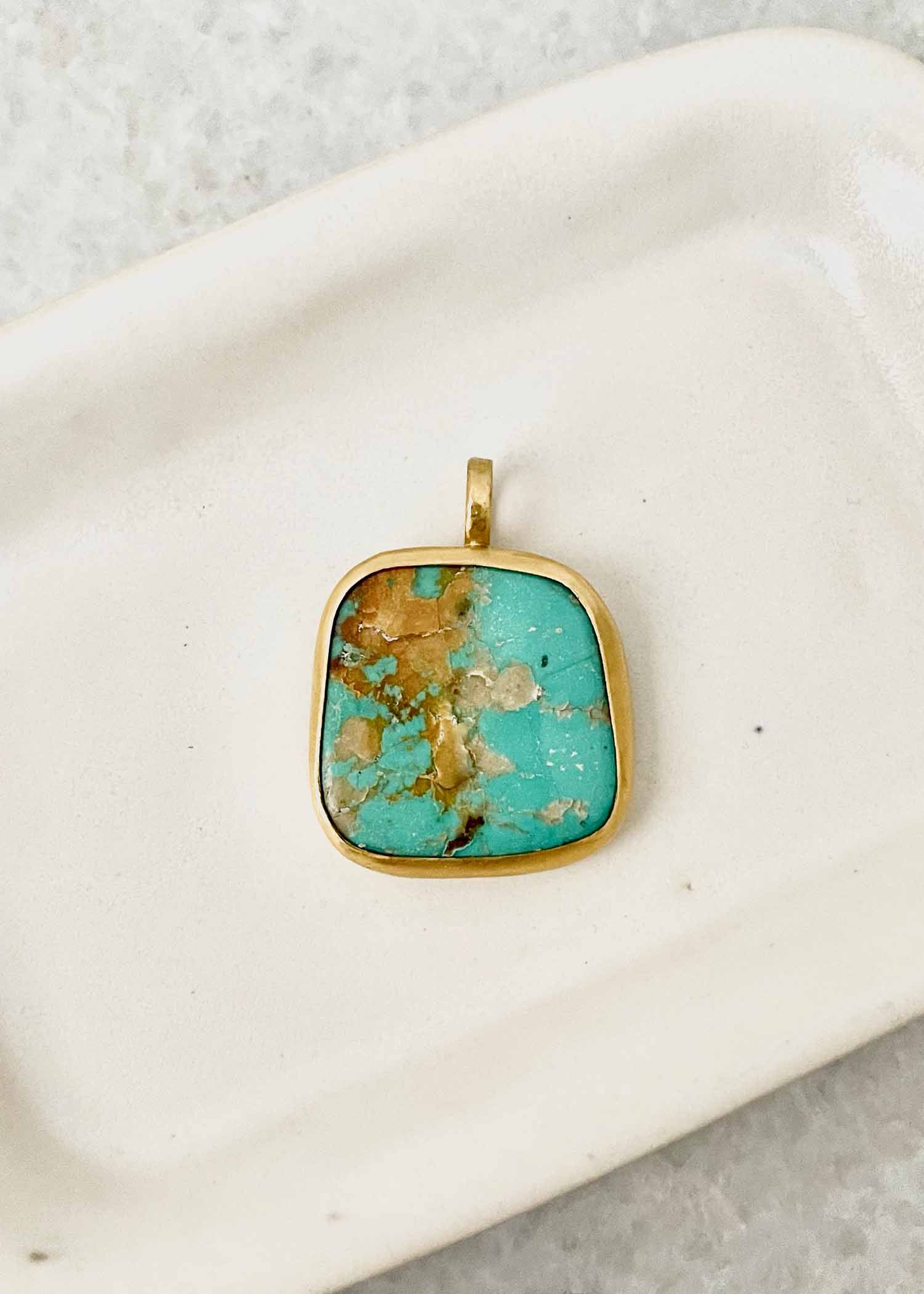 heike-large-square-turquoise-hachita-mine-new-mexico-set-in-22k-gold-back-in-18k-gold | Jewelry | Heike Grebenstein